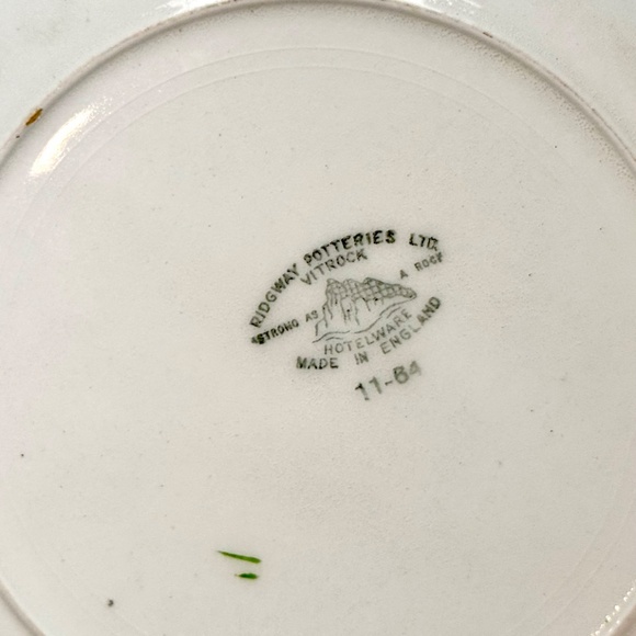 Whimsical 2-Pc Ridgway Potteries Chidren's DIZZY DUCKLINGS Bowl & Plate Set - Picture 5 of 9